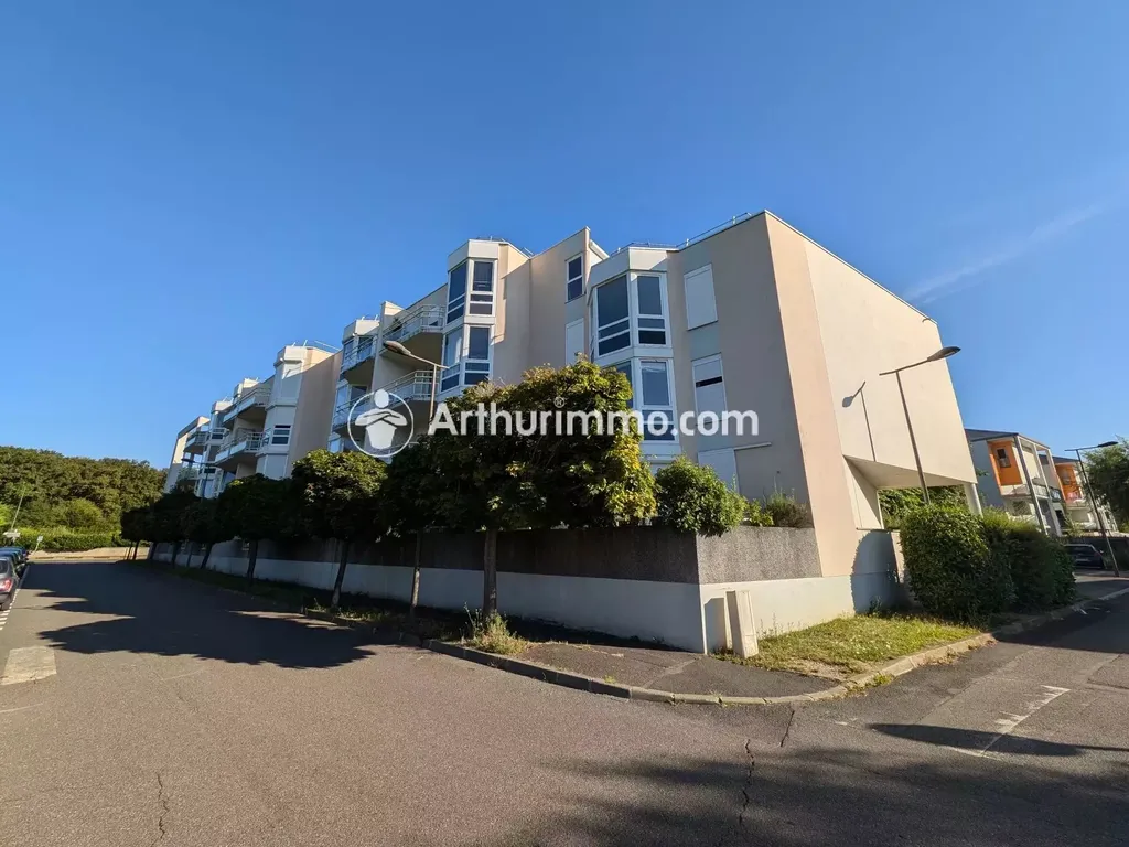 Achat appartement à vendre 2 pièces 45 m² - Savigny-le-Temple