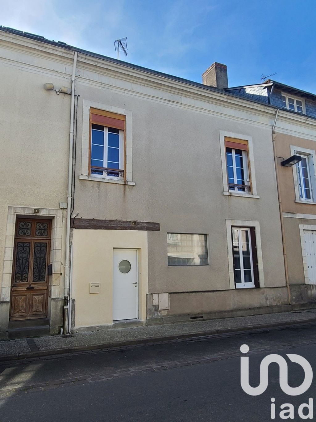 Achat maison à vendre 3 chambres 110 m² - Noyant-Villages