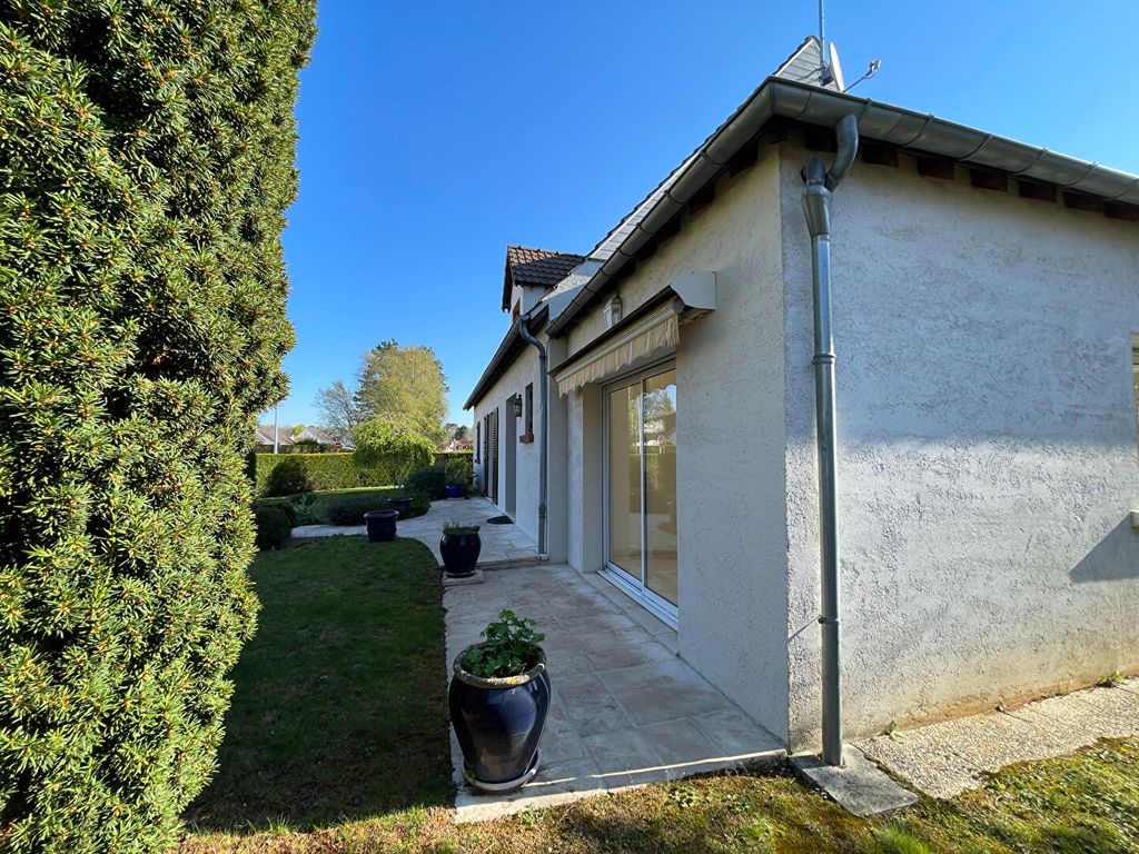 Achat maison à vendre 5 chambres 166 m² - Milly-la-Forêt