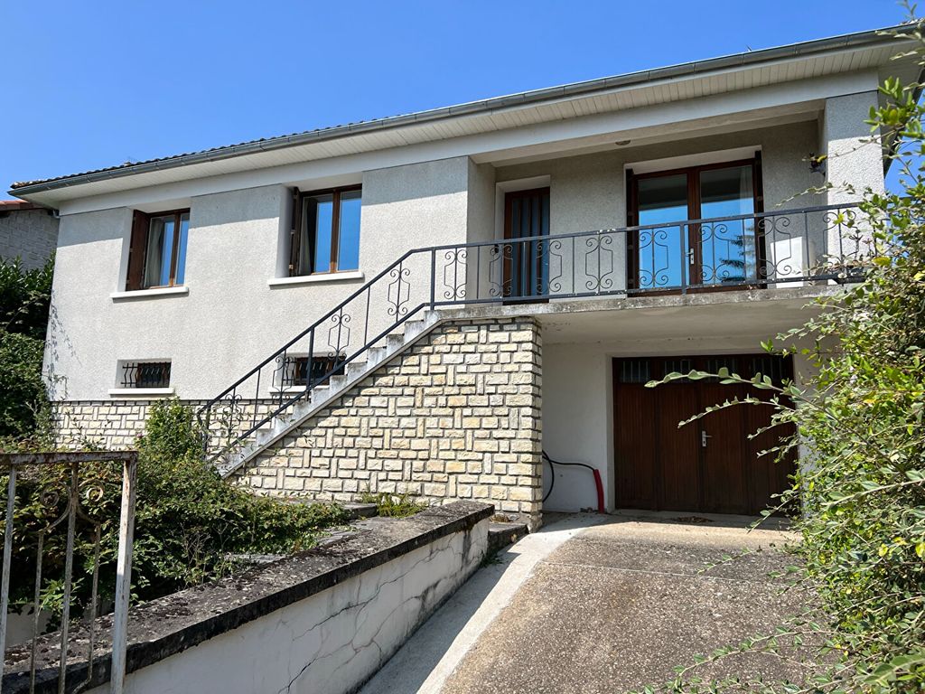 Achat maison à vendre 3 chambres 78 m² - Charroux