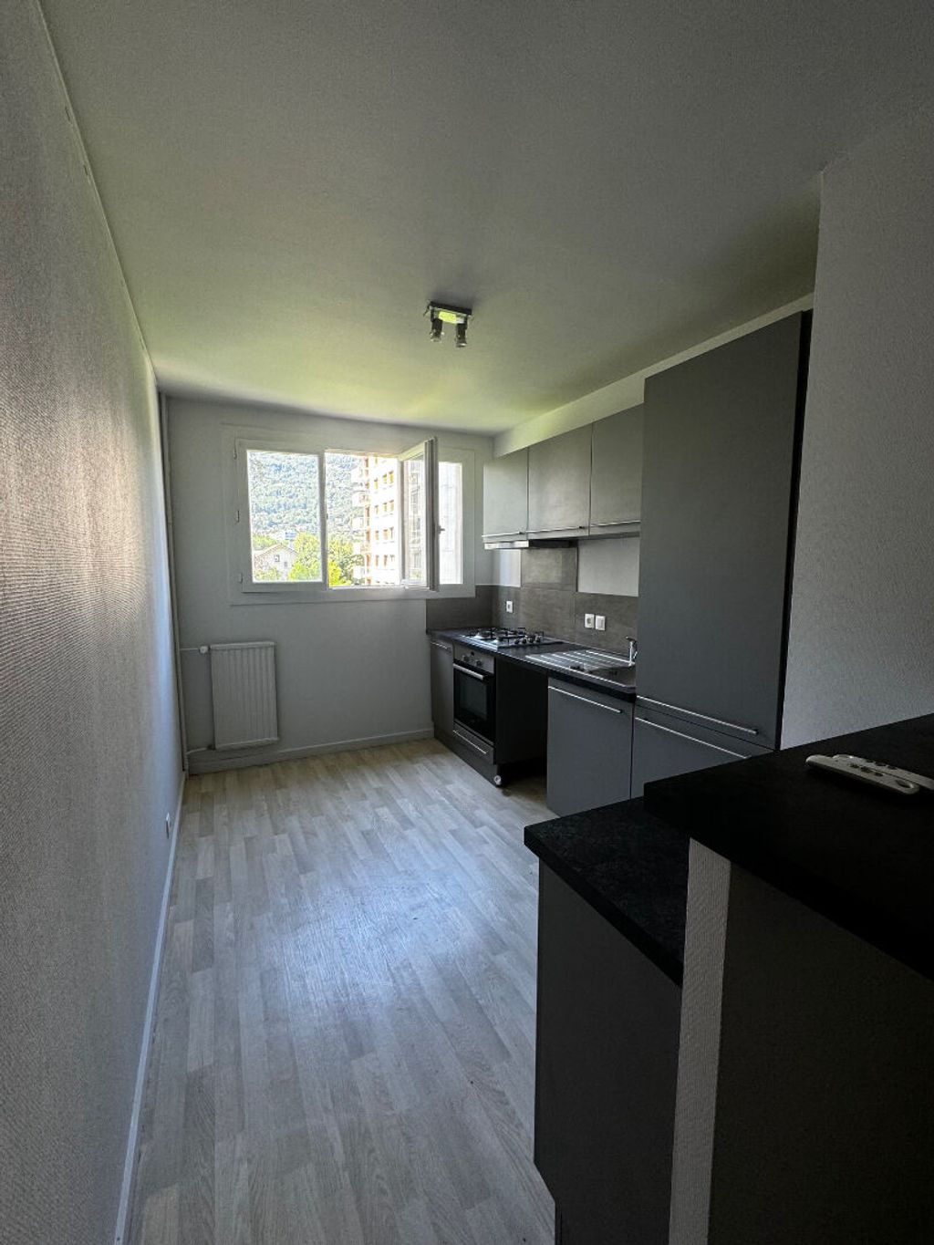 Achat appartement à vendre 2 pièces 45 m² - Seyssins