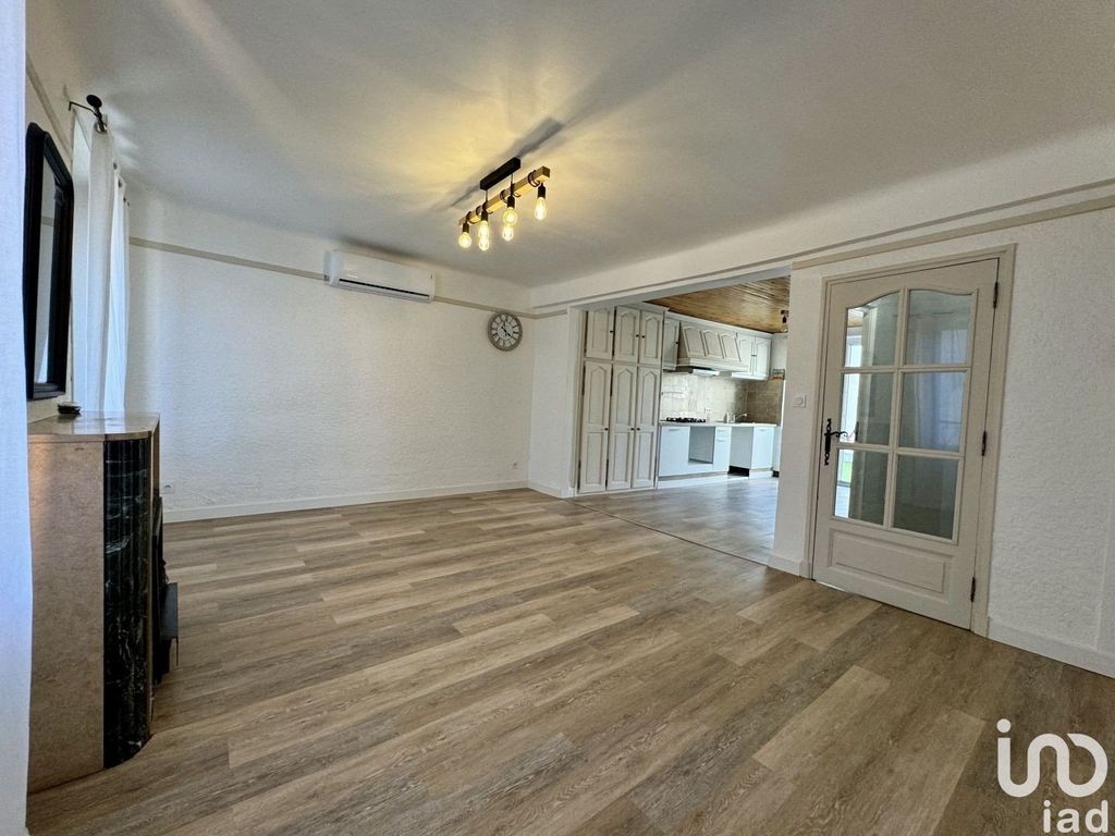 Achat maison à vendre 2 chambres 98 m² - Flassans-sur-Issole