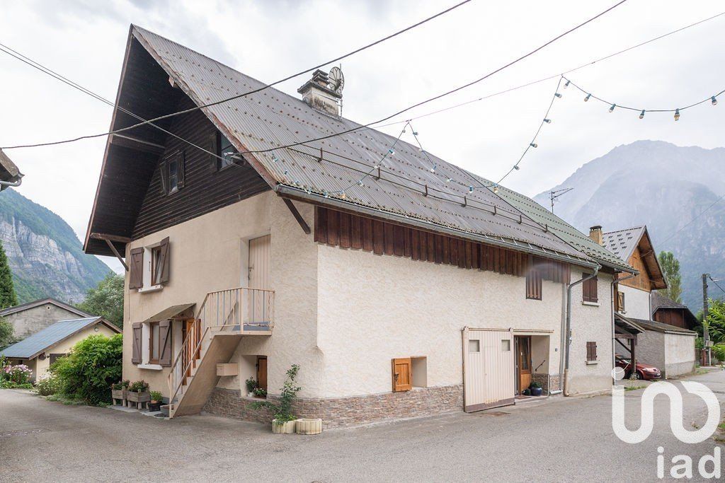 Achat maison à vendre 3 chambres 133 m² - Le Bourg-d'Oisans