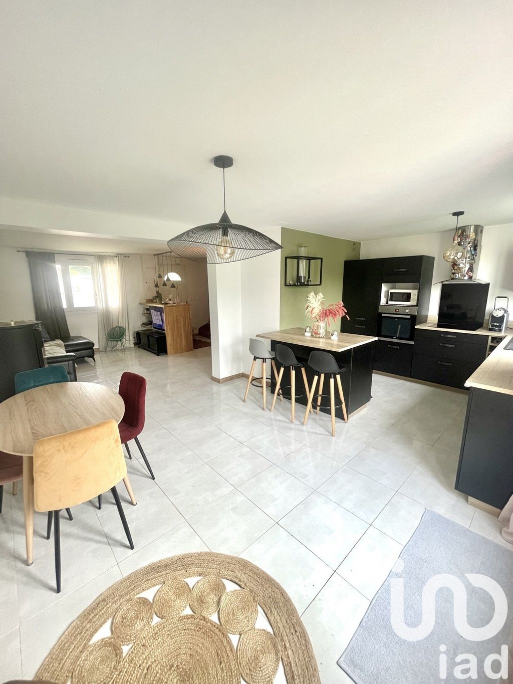 Achat maison à vendre 3 chambres 77 m² - Mours