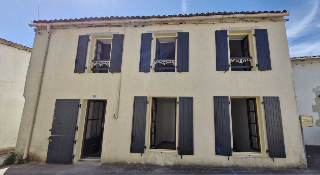 Achat maison à vendre 2 chambres 55 m² - Saint-Fort-sur-Gironde