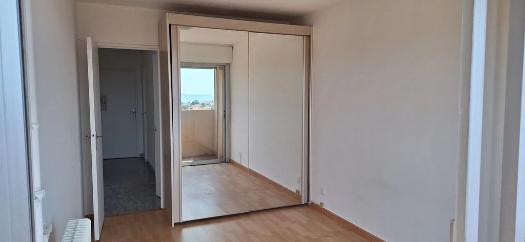 Achat appartement à vendre 2 pièces 47 m² - Cagnes-sur-Mer