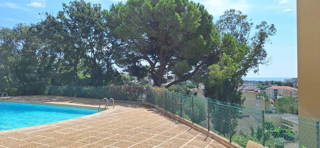 Achat appartement 2 pièce(s) Cagnes-sur-Mer