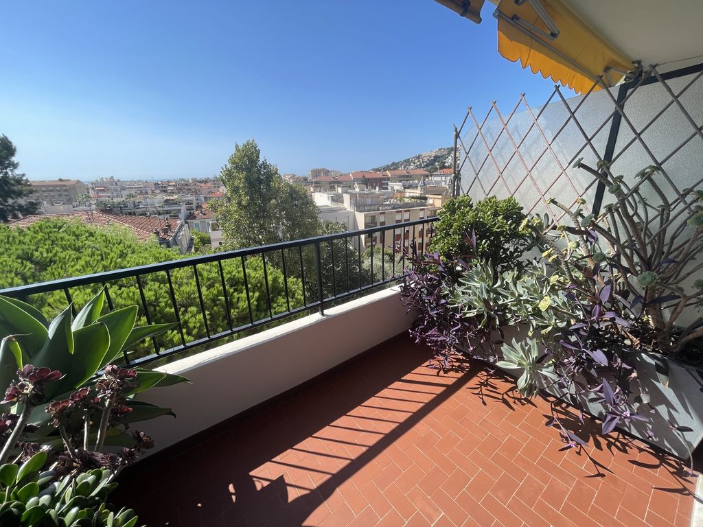 Achat appartement à vendre 2 pièces 59 m² - Nice