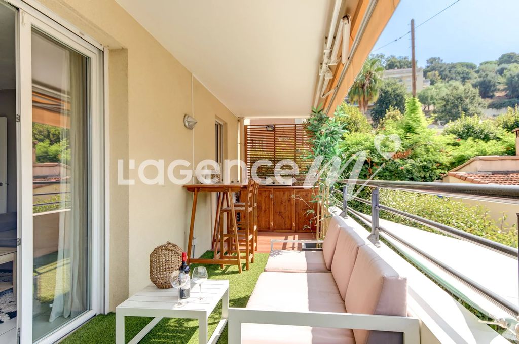 Achat appartement à vendre 3 pièces 60 m² - Nice