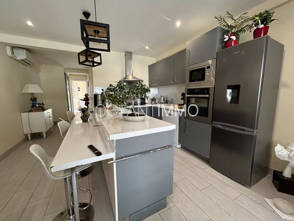 Achat appartement à vendre 3 pièces 50 m² - Antibes