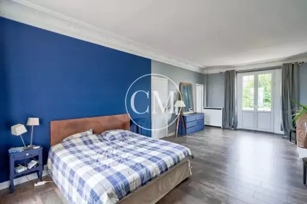 Achat maison à vendre 6 chambres 317 m² - Rambouillet