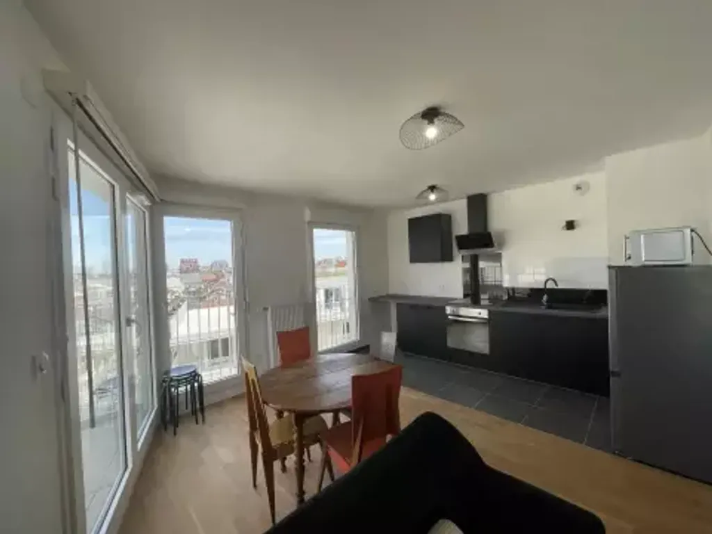 Achat appartement à vendre 4 pièces 79 m² - Pantin