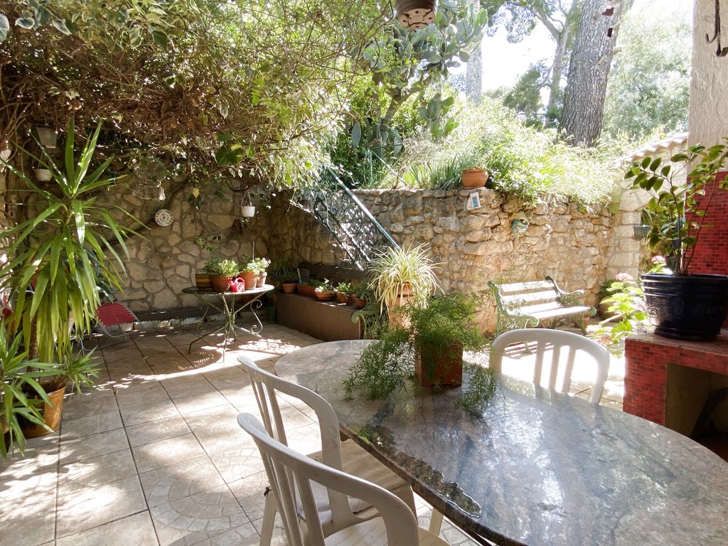 Achat maison à vendre 4 chambres 137 m² - Montpellier