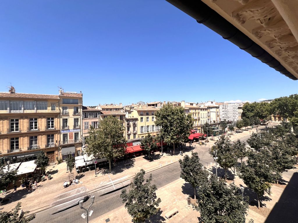 Achat appartement à vendre 5 pièces 132 m² - Aix-en-Provence