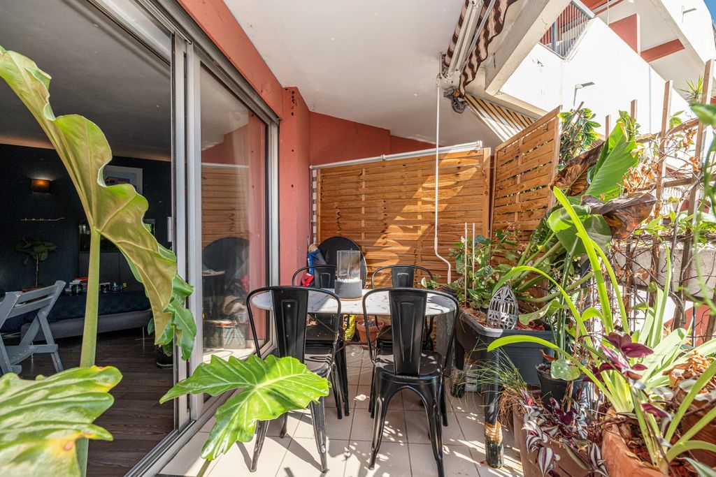 Achat appartement à vendre 3 pièces 69 m² - Cagnes-sur-Mer