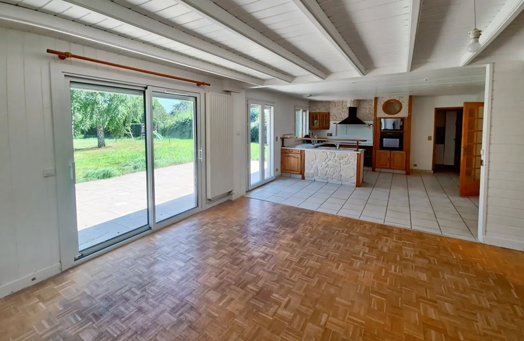 Achat maison à vendre 4 chambres 190 m² - La Châtre