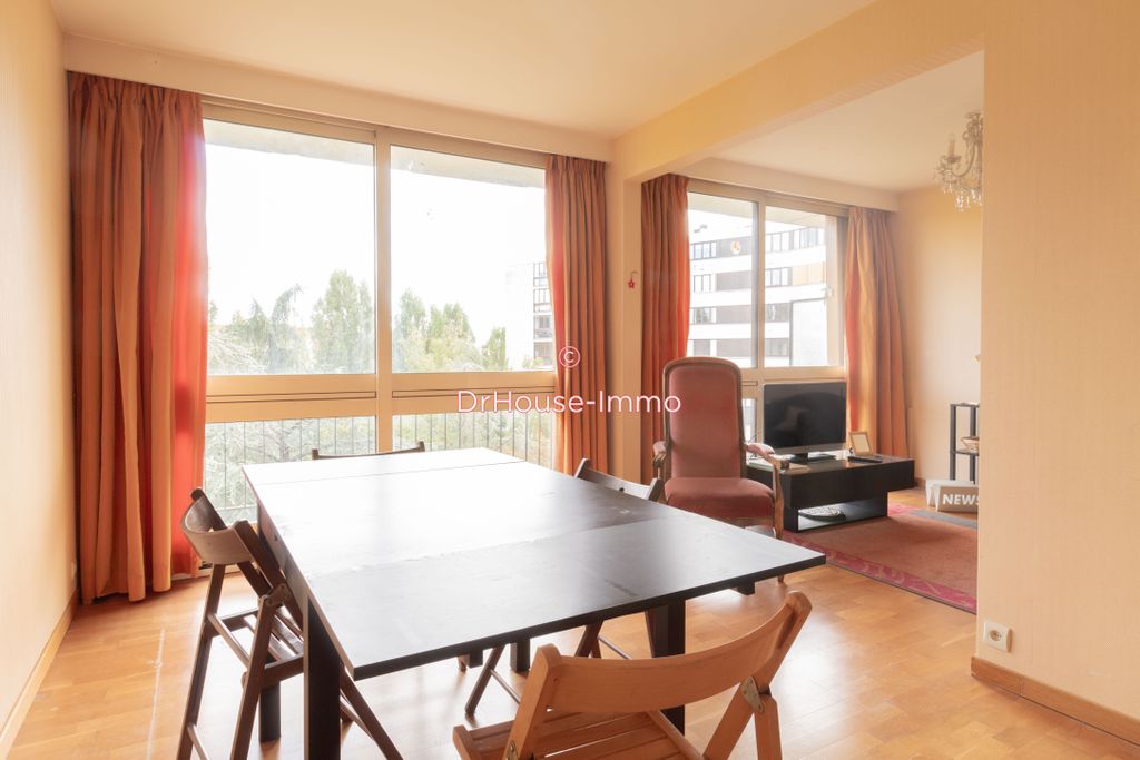 Achat appartement à vendre 6 pièces 92 m² - Fontenay-le-Fleury