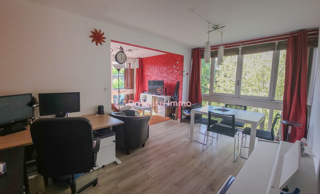 Achat appartement à vendre 5 pièces 83 m² - Fontenay-le-Fleury