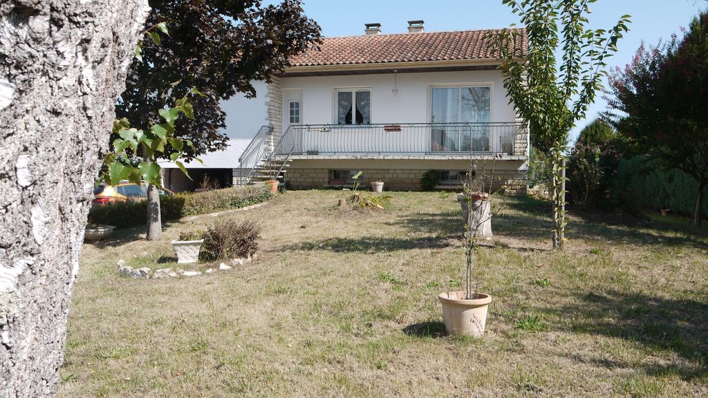 Achat maison à vendre 4 chambres 140 m² - Corme-Royal