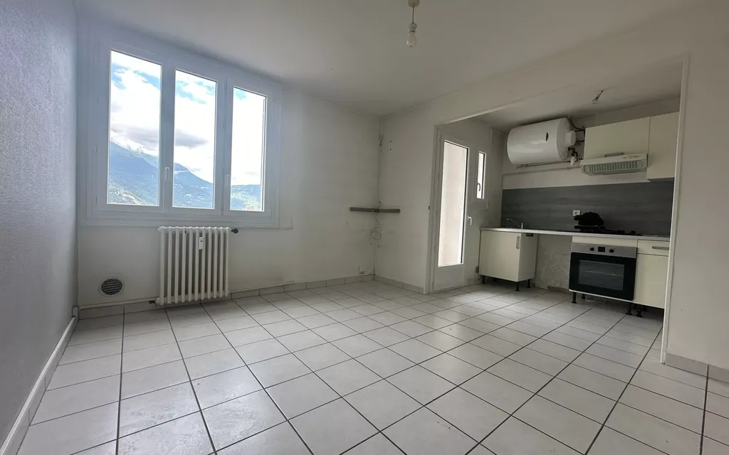 Achat appartement à vendre 2 pièces 41 m² - Saint-Égrève