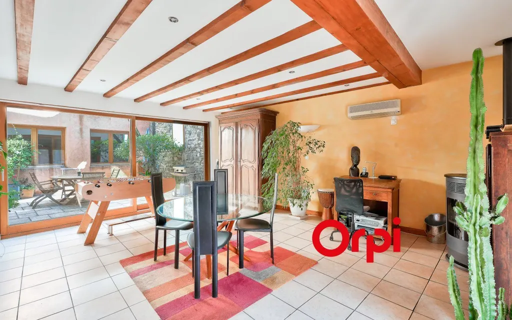 Achat maison à vendre 4 chambres 170 m² - Taluyers