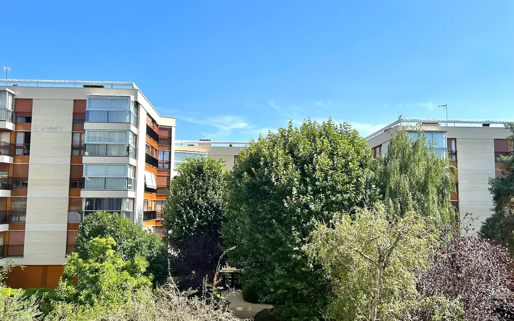 Achat appartement à vendre 3 pièces 75 m² - Le Chesnay