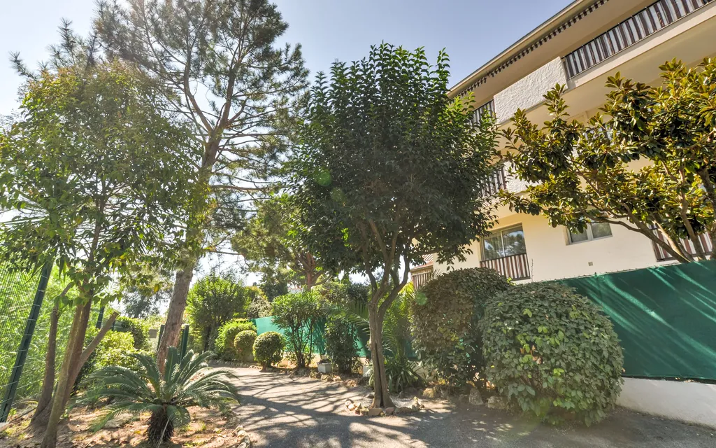 Achat appartement à vendre 3 pièces 68 m² - Cannes