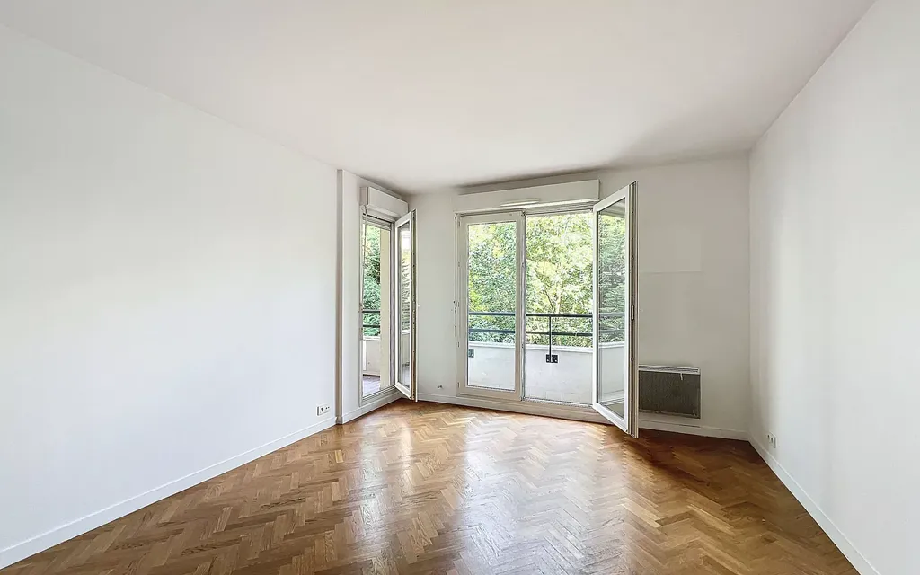 Achat appartement à vendre 2 pièces 49 m² - Suresnes