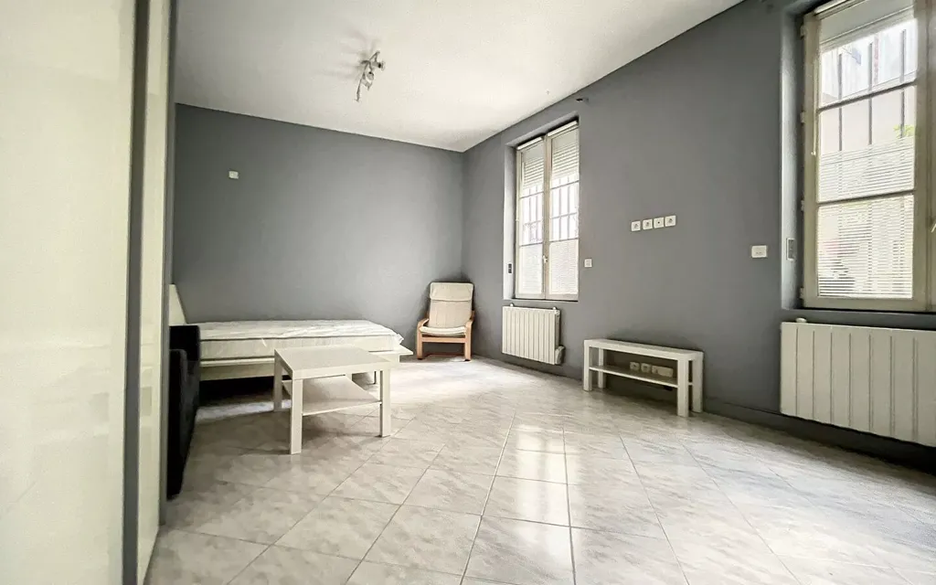 Achat studio à vendre 38 m² - Paris 10ème arrondissement