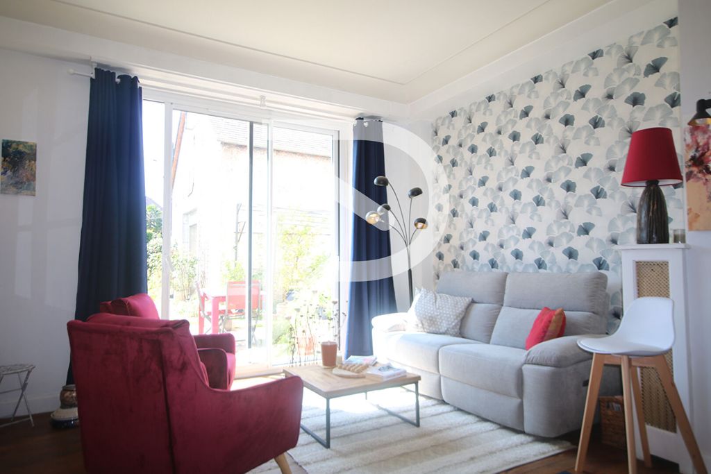 Achat maison à vendre 4 chambres 191 m² - Oloron-Sainte-Marie