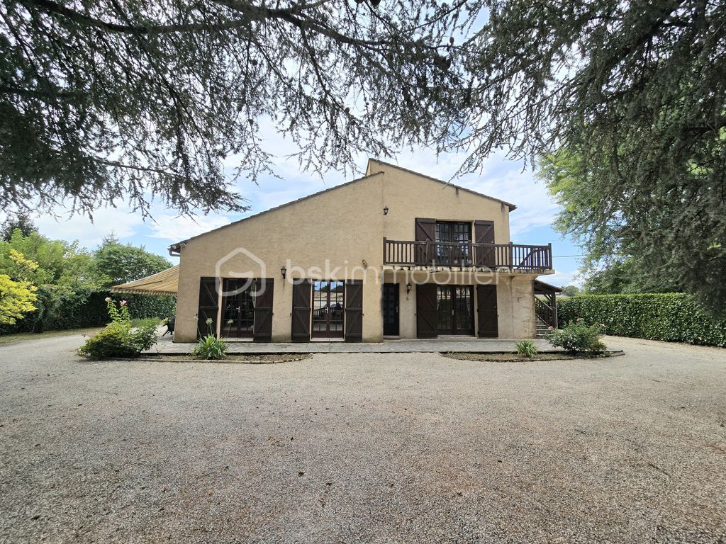 Achat maison à vendre 5 chambres 167 m² - Bergerac