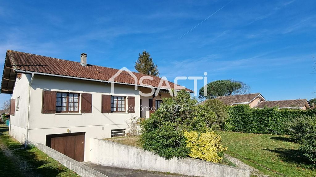 Achat maison à vendre 4 chambres 175 m² - Saint-Médard-en-Jalles