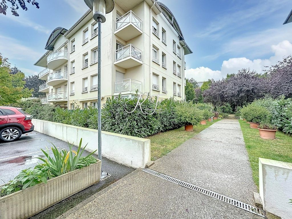 Achat appartement à vendre 2 pièces 45 m² - Jouy-le-Moutier