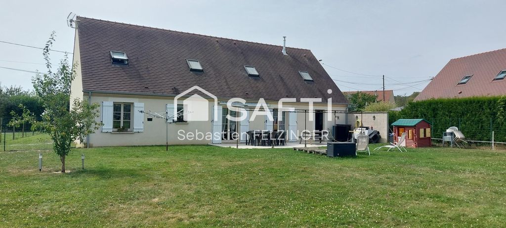 Achat maison à vendre 6 chambres 185 m² - Colligis-Crandelain