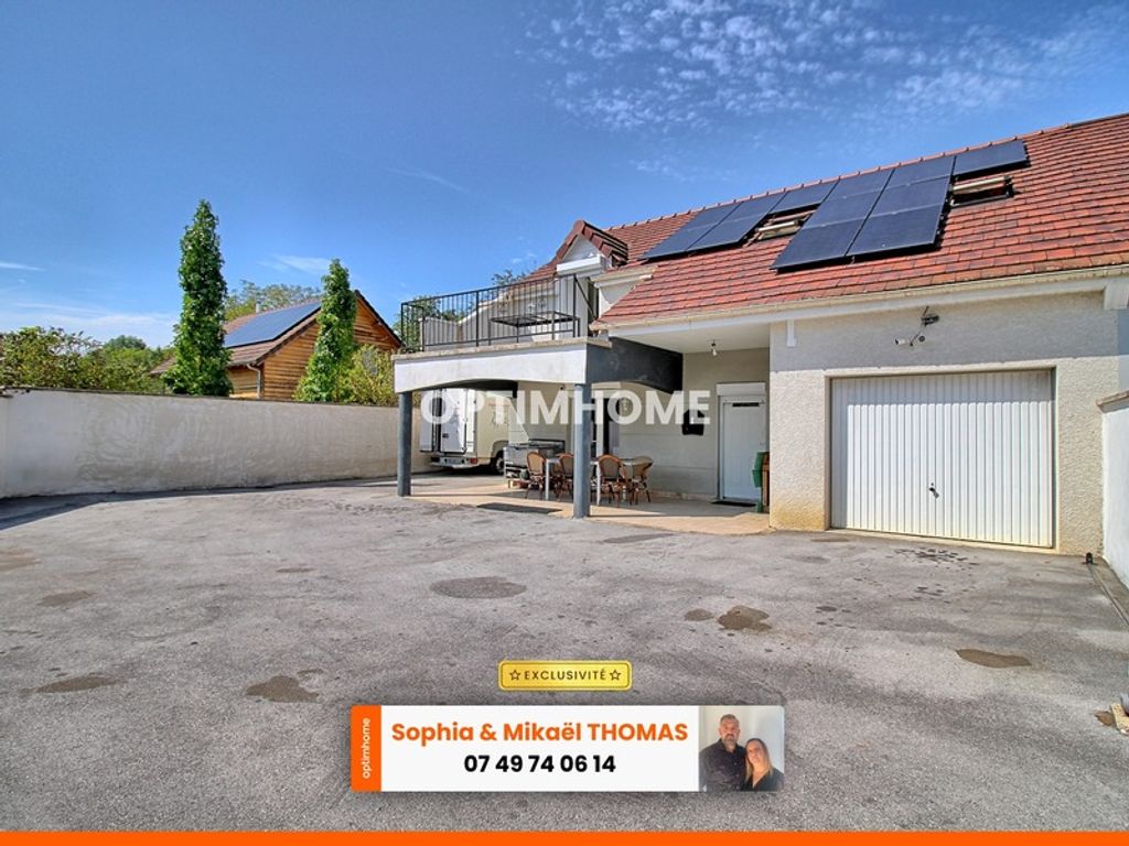 Achat maison à vendre 4 chambres 153 m² - Dole