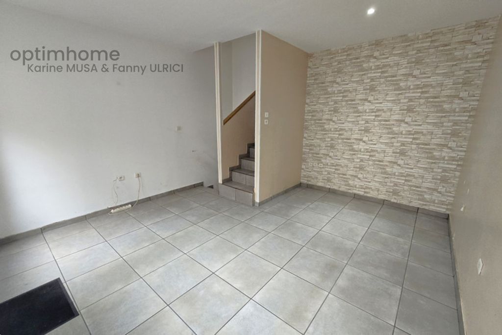 Achat maison à vendre 2 chambres 58 m² - Hirson