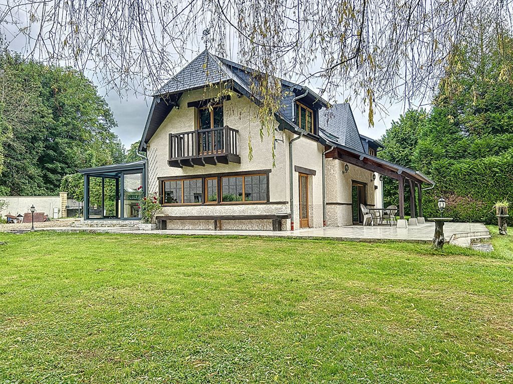 Achat maison à vendre 6 chambres 256 m² - Bézu-Saint-Éloi