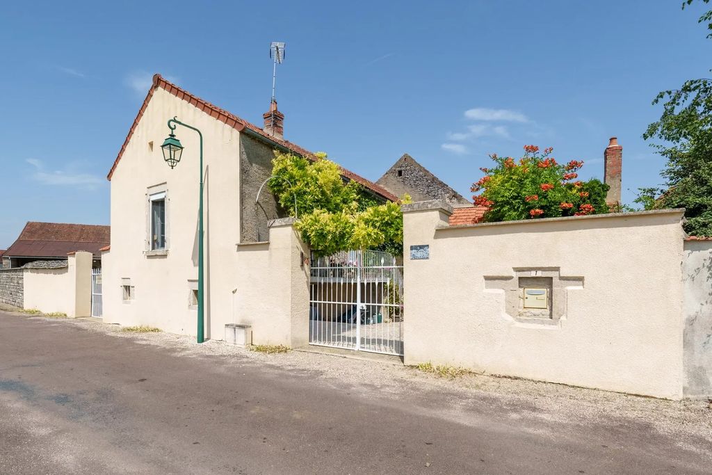 Achat maison à vendre 2 chambres 140 m² - Rougemont