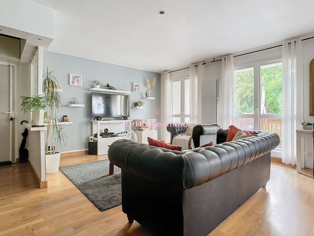 Achat appartement à vendre 5 pièces 98 m² - Échirolles