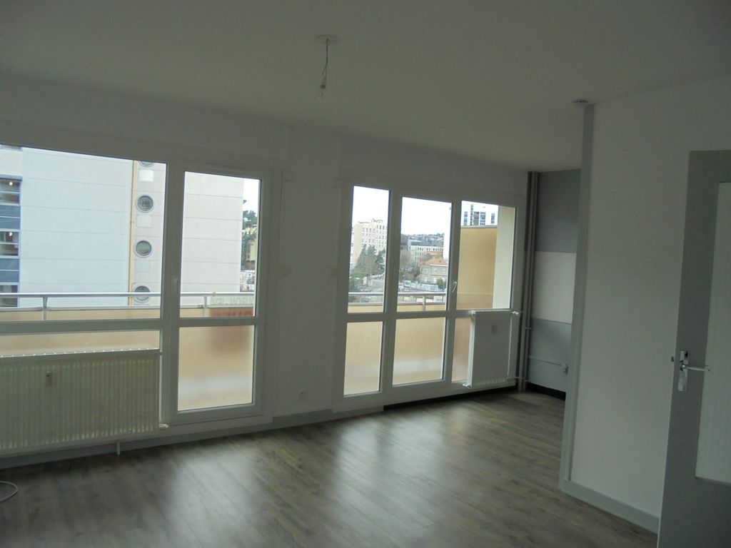 Achat studio à vendre 31 m² - Saint-Étienne