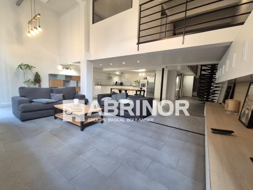 Achat loft à vendre 5 pièces 164 m² - Roubaix