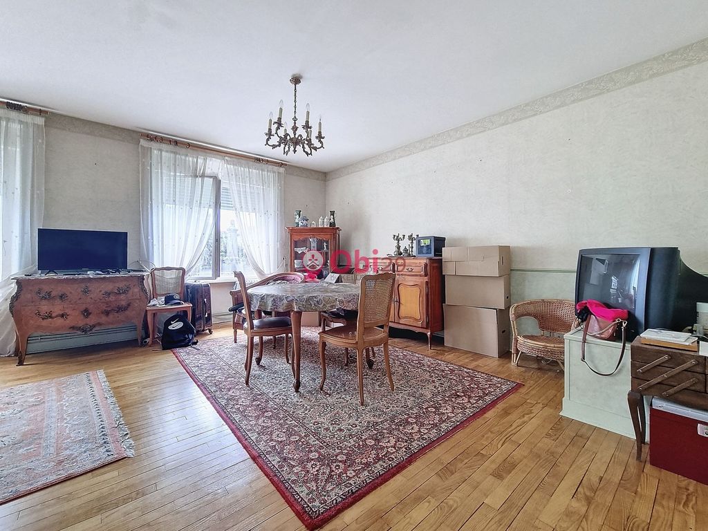 Achat maison à vendre 4 chambres 98 m² - Châteauneuf-du-Faou