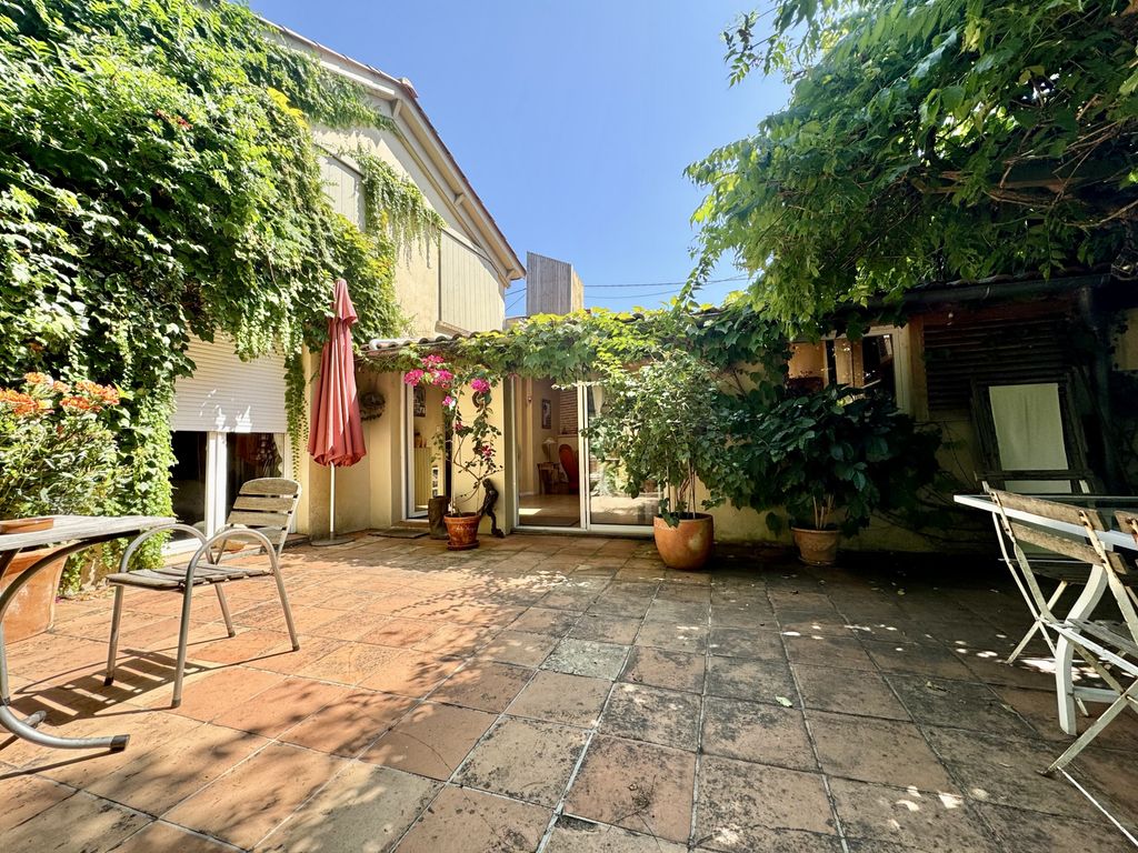 Achat maison à vendre 3 chambres 135 m² - Arbanats