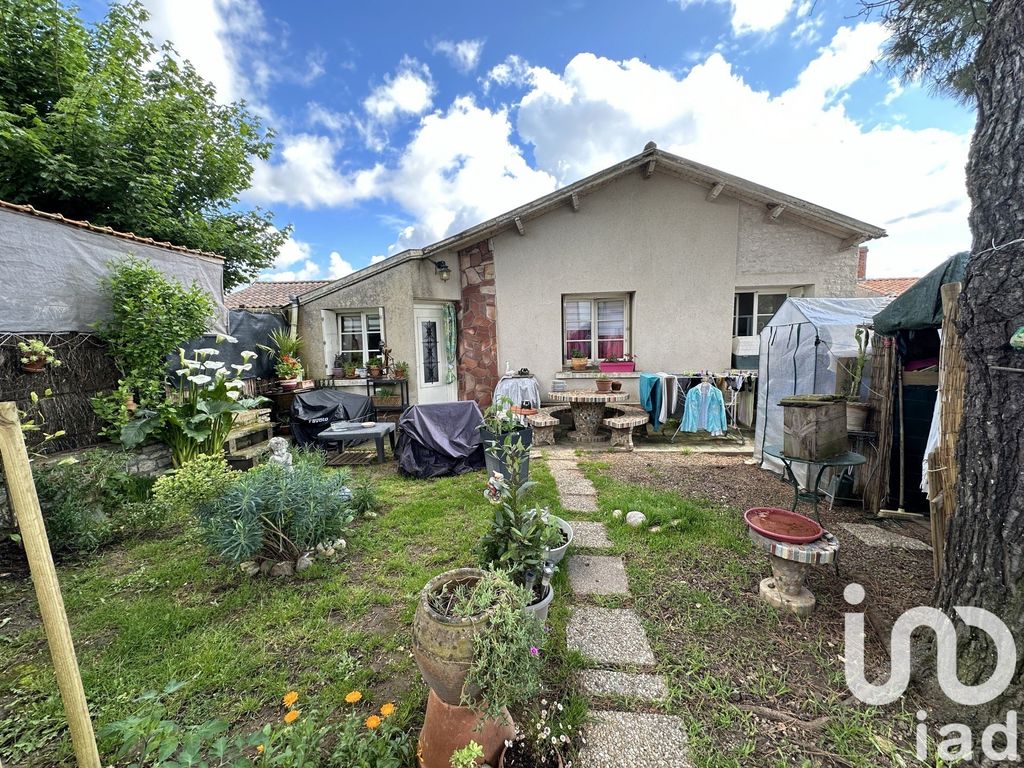 Achat maison à vendre 1 chambre 56 m² - Angles