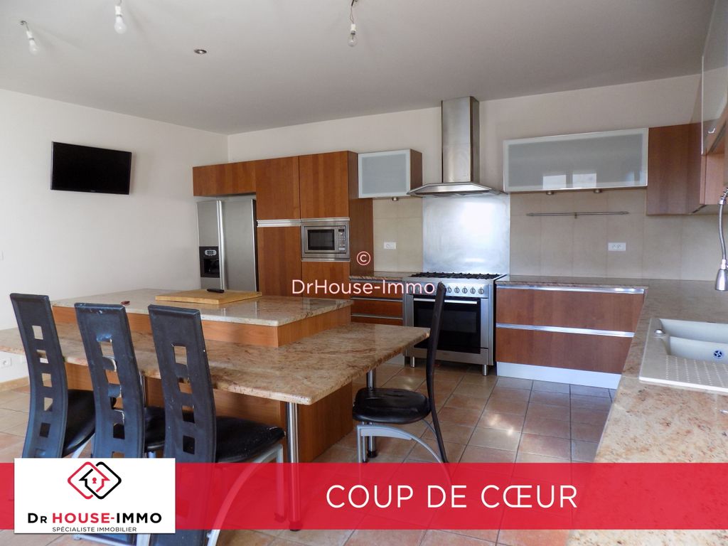 Achat maison à vendre 5 chambres 217 m² - Jarnac