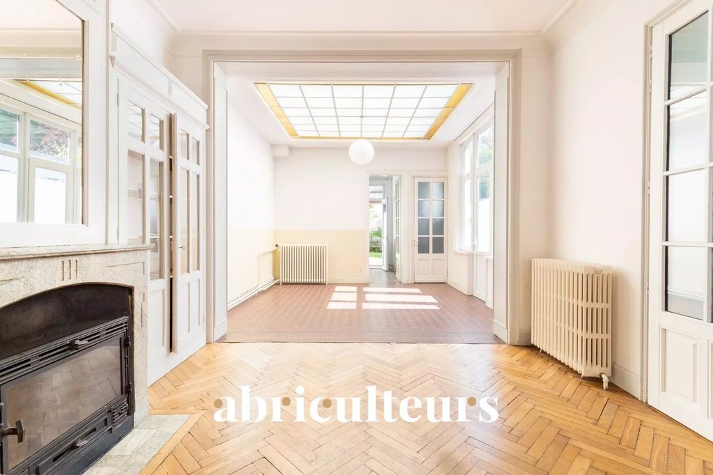 Achat maison à vendre 5 chambres 189 m² - La Madeleine