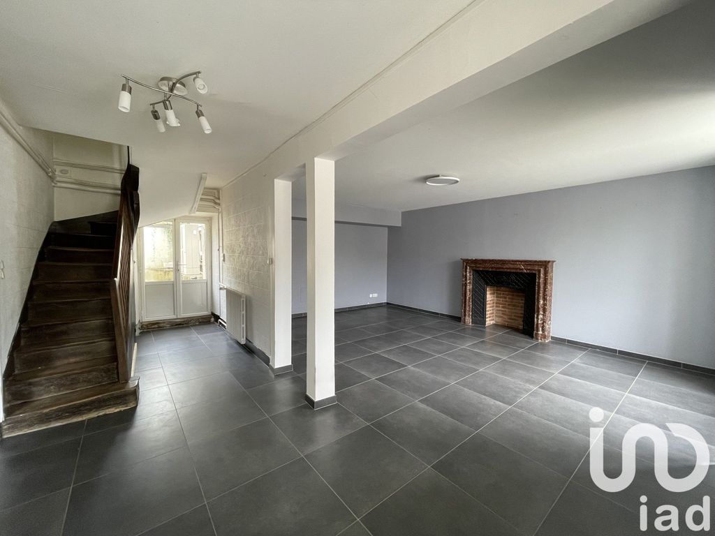 Achat maison à vendre 4 chambres 160 m² - Saint-Laurent-sur-Gorre