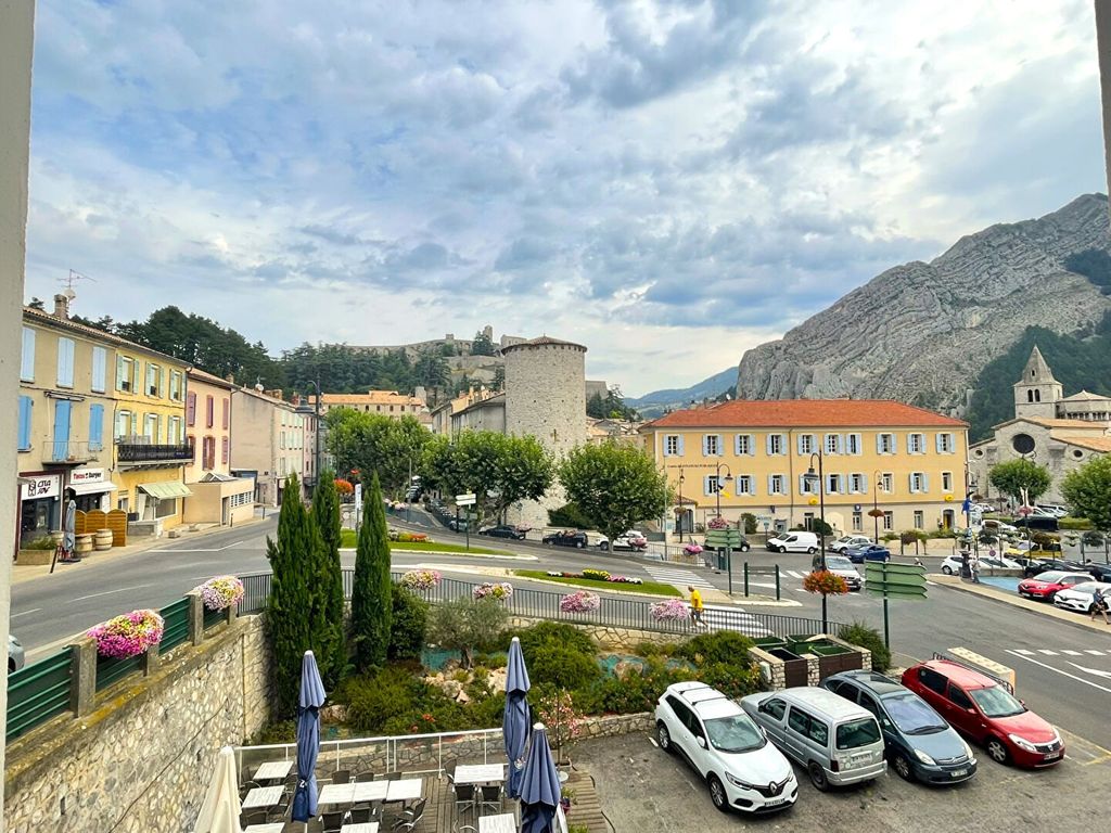 Achat appartement à vendre 3 pièces 63 m² - Sisteron