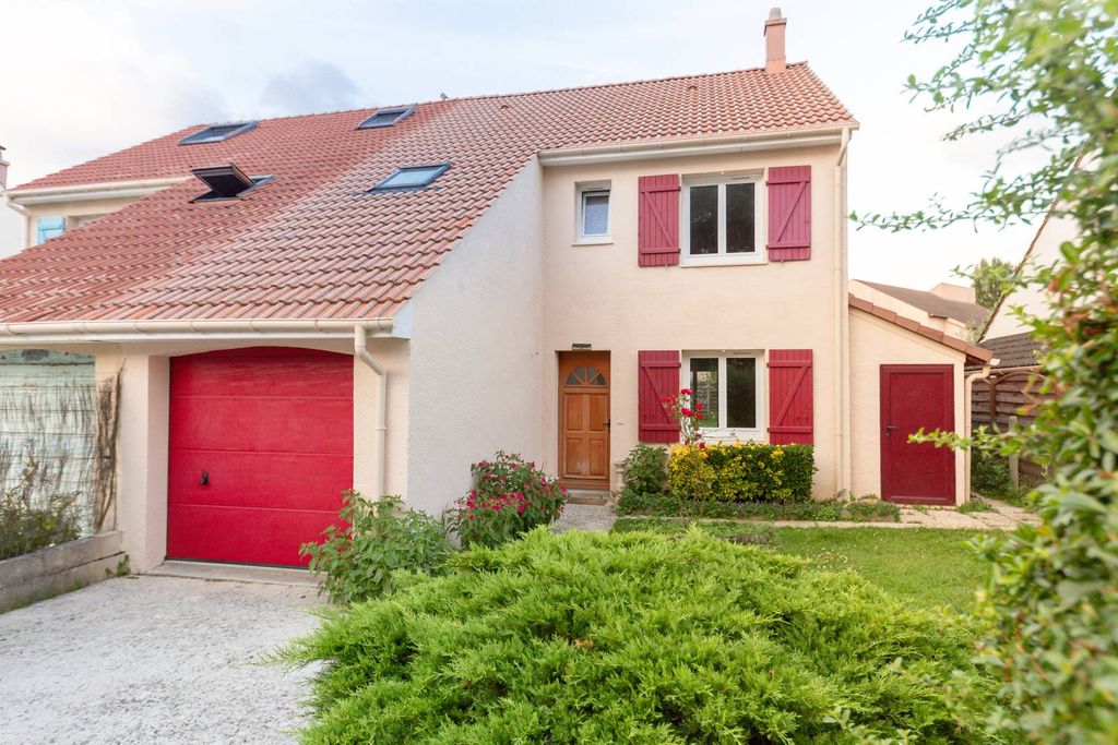 Achat maison à vendre 4 chambres 100 m² - Pontault-Combault