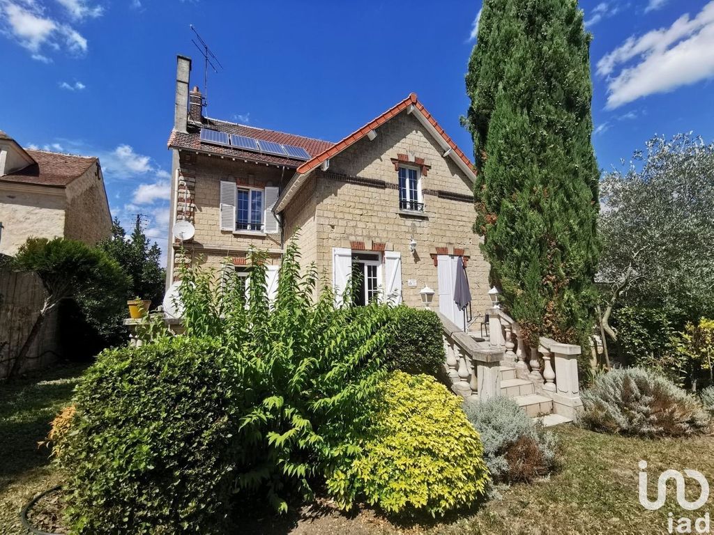 Achat maison à vendre 4 chambres 235 m² - Beaumont-sur-Oise